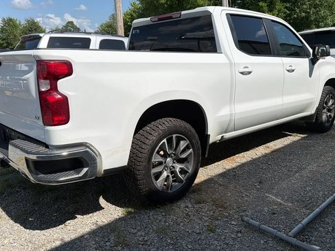 Used 2021 Chevrolet Silverado 1500 LT AWD/4WD image 7