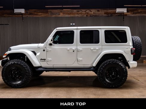Used 2021 Jeep Wrangler Unlimited Sahara AWD/4WD image 6