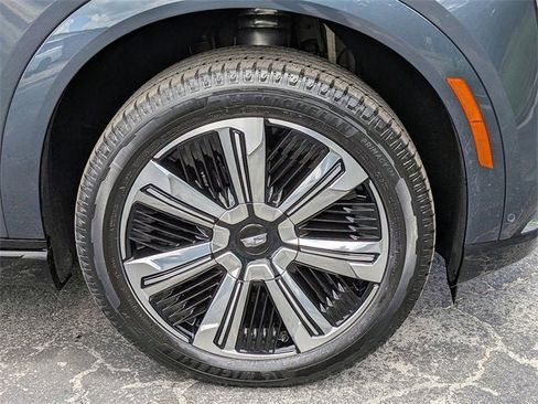 New 2026 Cadillac Escalade IQ Luxury 1 image 11