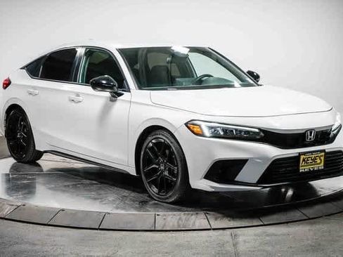 Used 2023 Honda Civic Sport image 5