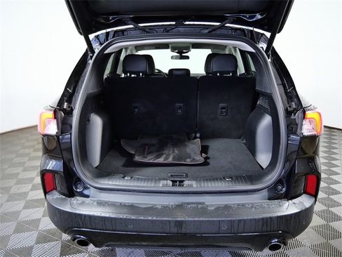 Certified 2022 Ford Escape SEL w/ Technology Package image 9