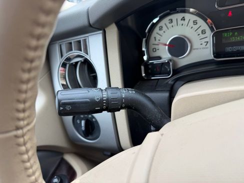 Used 2011 Ford Expedition XLT w/ 202A Rapid Spec Order Code image 16