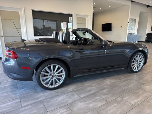 Used 2019 FIAT 124 Spider Lusso w/ Convenience Group image 11