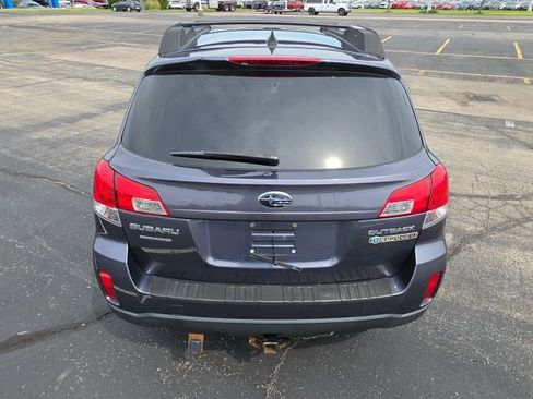 Used 2014 Subaru Outback 2.5i Premium AWD/4WD image 7
