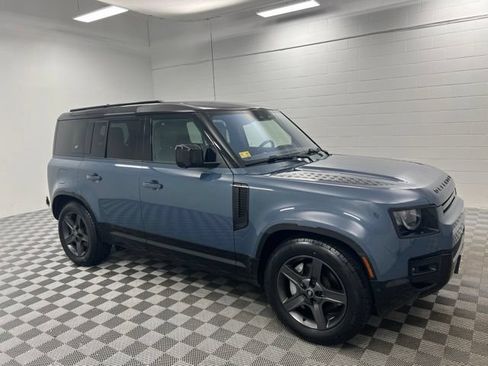 Used 2023 Land Rover Defender 110 X-Dynamic SE AWD/4WD image 4