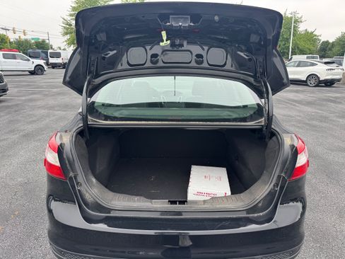 Used 2013 Ford Focus SE FWD image 5