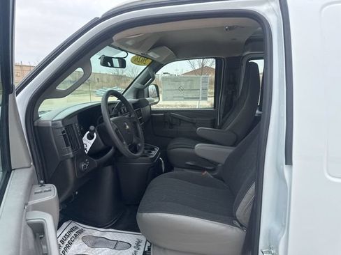 New 2026 Chevrolet Express 2500 RWD image 19