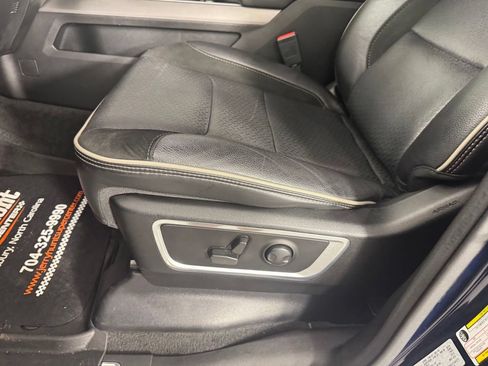Used 2022 RAM 1500 Laramie w/ Sport Appearance Package AWD/4WD image 11