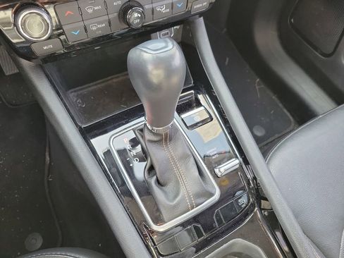 Used 2022 Jeep Compass Limited image 35