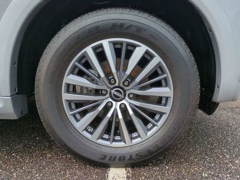 Used 2024 Nissan Armada SL w/ Captain's Chairs Package image 11