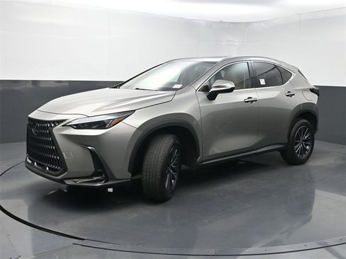 Used 2024 Lexus NX 250 250 Premium image 21
