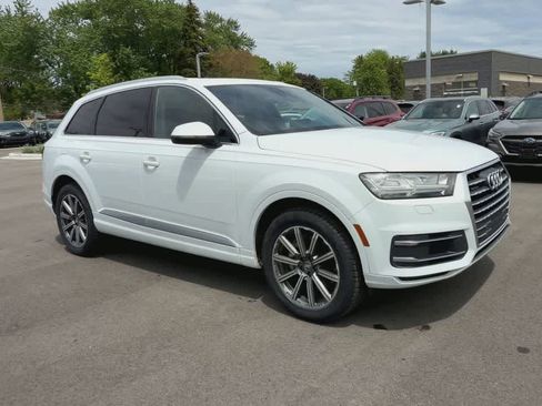 Used 2019 Audi Q7 2.0T Premium Plus w/ Premium Plus Package AWD/4WD image 2