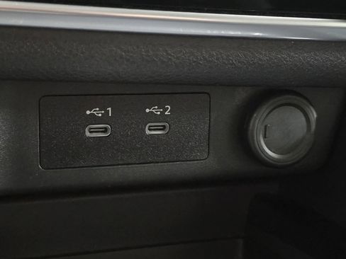 Used 2024 Nissan Rogue S image 28