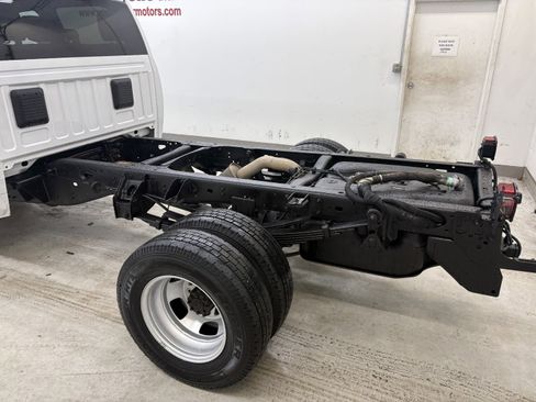 Used 2021 RAM 3500 Tradesman RWD image 2