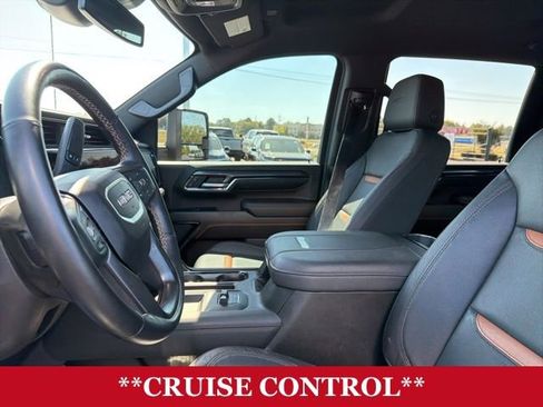 Used 2024 GMC Sierra 2500 AT4 image 10