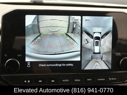 Used 2022 Nissan Pathfinder Platinum w/ Cargo Package AWD/4WD image 23