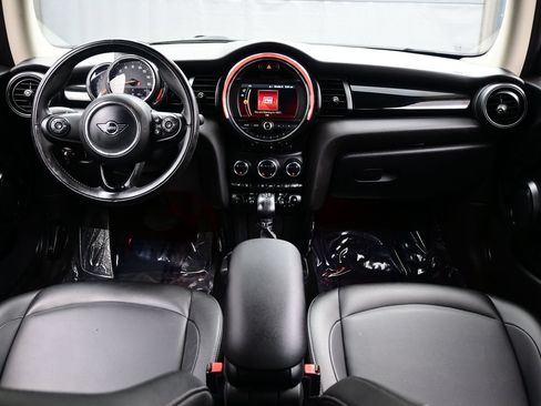 Used 2019 MINI Cooper 2-Door Hardtop FWD image 16