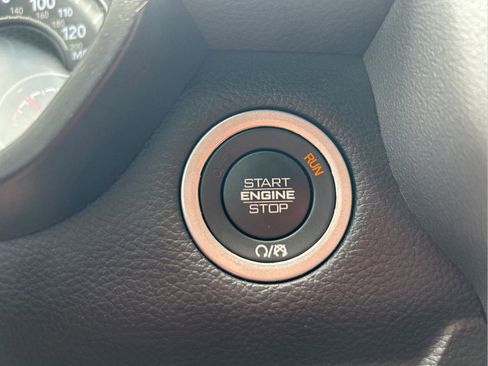 Used 2025 RAM 1500 Big Horn AWD/4WD image 34