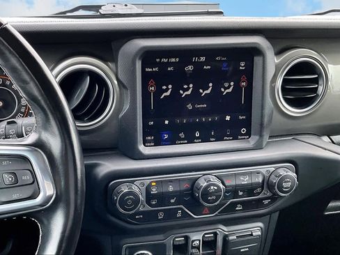 Used 2023 Jeep Wrangler Sahara w/ Cold Weather Group image 16