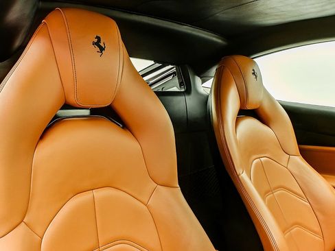 Certified 2018 Ferrari 488 GTB RWD image 16