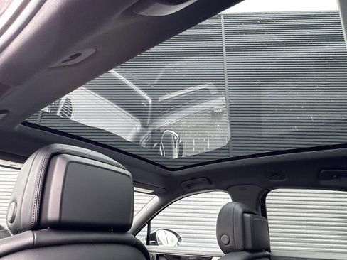 New 2026 Porsche Cayenne Coupe AWD/4WD image 16