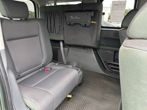 Used 2005 Honda Element EX image 11