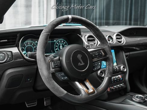 Used 2020 Ford Mustang Shelby GT500 w/ Carbon Fiber Track Pack image 9