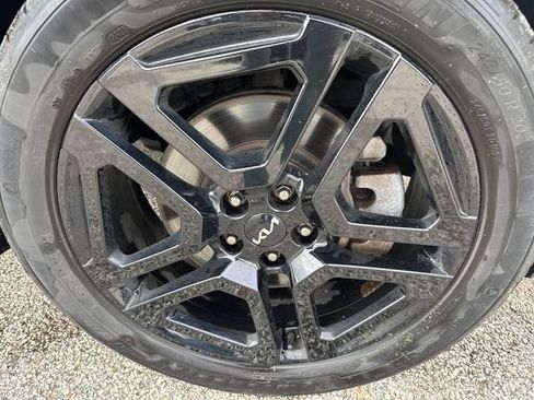 Certified 2024 Kia Telluride EX X-Line AWD/4WD image 9