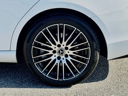 Used 2023 Mercedes-Benz C 300 Sedan image 15