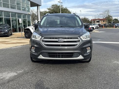 Used 2017 Ford Escape Titanium image 4