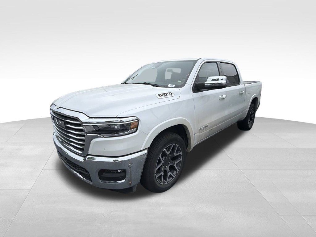 Used 2026 RAM 1500 Laramie AWD/4WD image 5