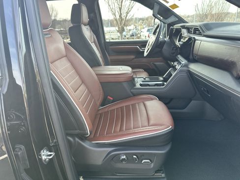 Used 2025 GMC Sierra 2500 Denali Ultimate image 34