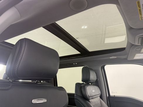 Certified 2023 Ford F450 Limited AWD/4WD image 13