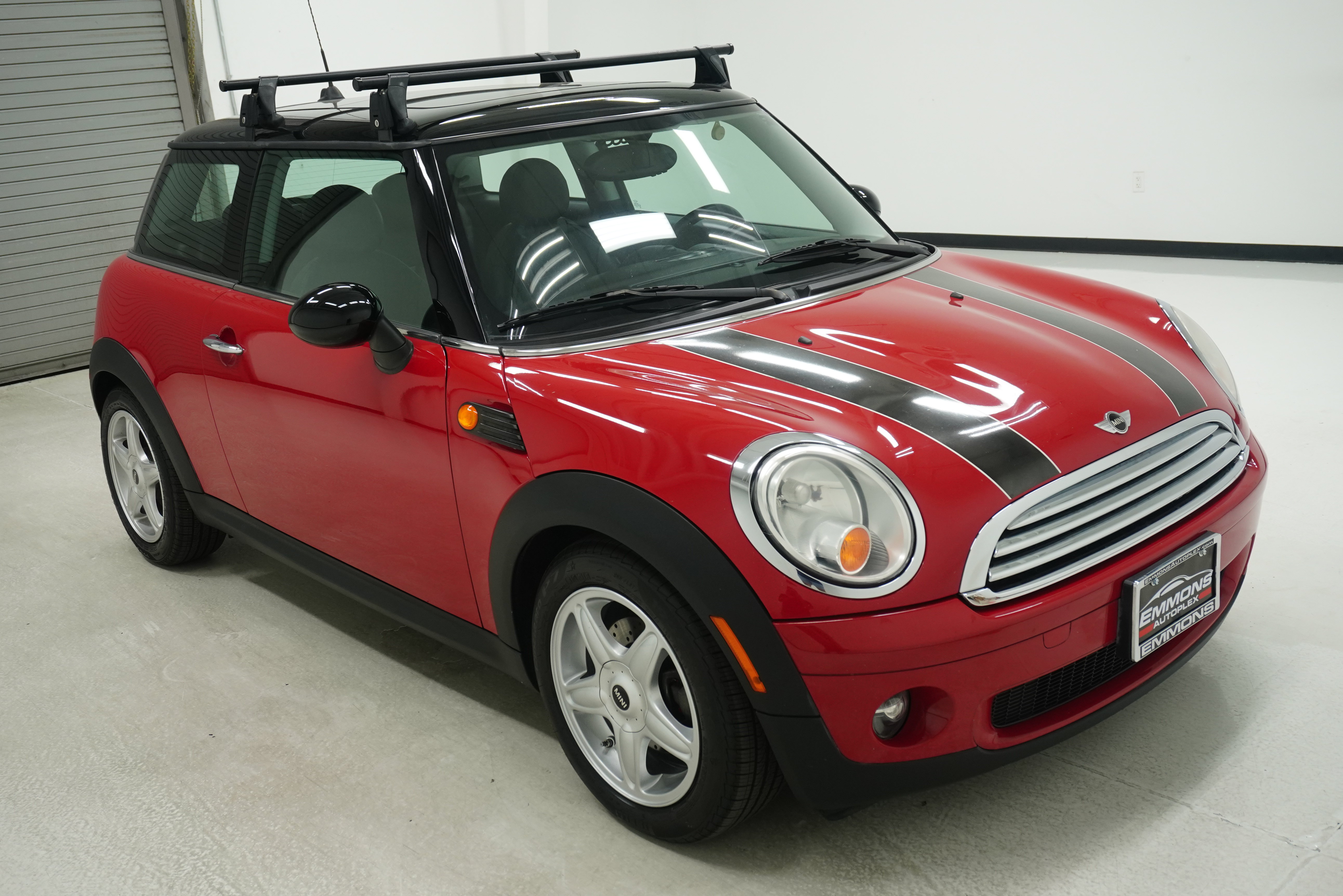 Used 2009 MINI Cooper Hardtop FWD image 3