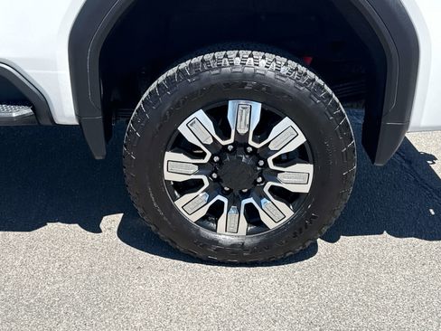 Used 2024 GMC Sierra 2500 Denali w/ Denali Reserve Package AWD/4WD image 7