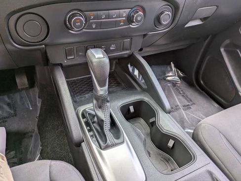 Used 2022 Nissan Frontier S w/ Technology Package RWD image 13