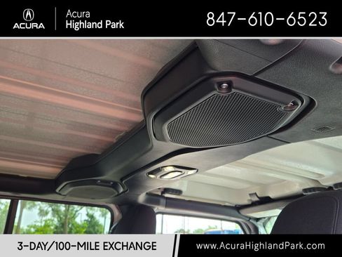 Used 2022 Jeep Wrangler Unlimited Rubicon 4xe w/ Cold Weather Group AWD/4WD image 12