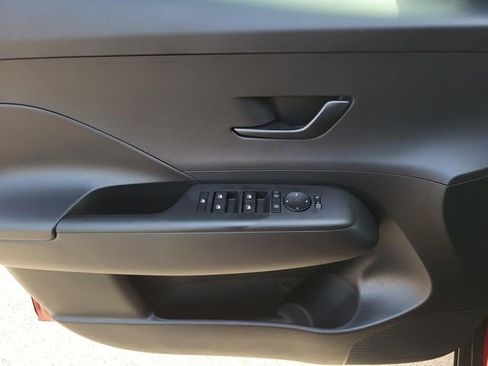 New 2026 Hyundai Kona SE image 12