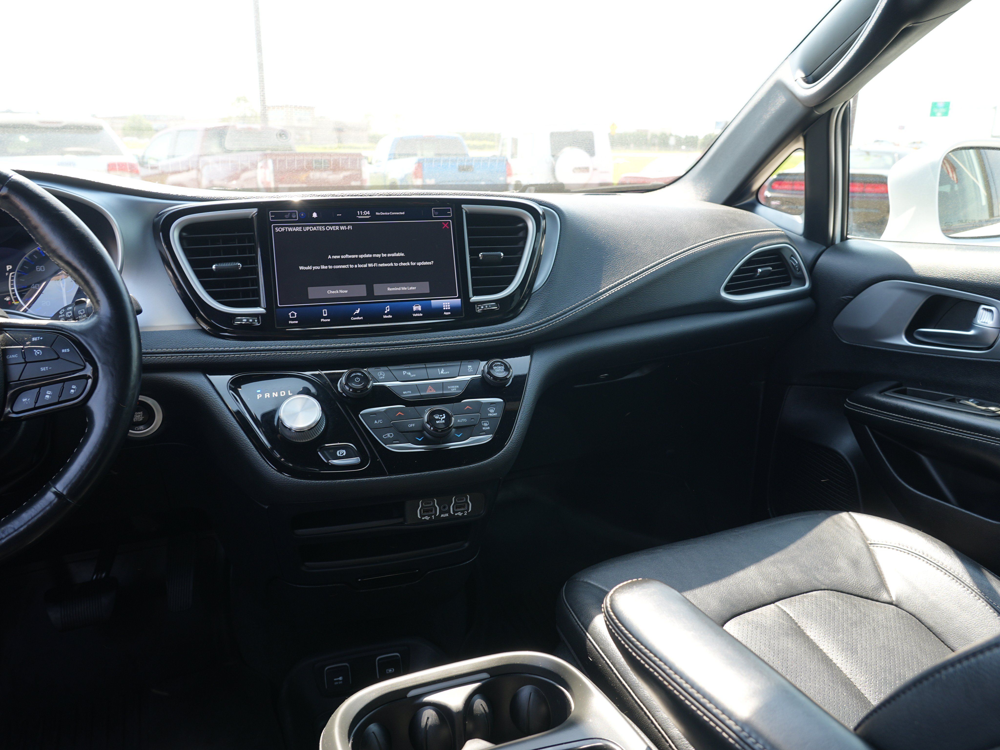 Used 2021 Chrysler Pacifica Touring-L w/ S Appearance Package FWD image 20