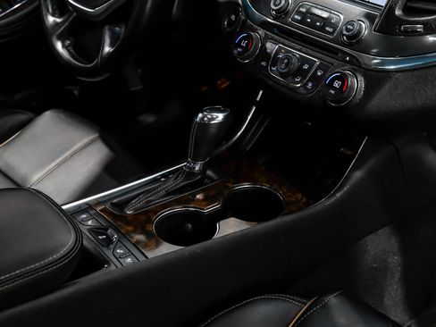 Used 2015 Chevrolet Impala LTZ image 24