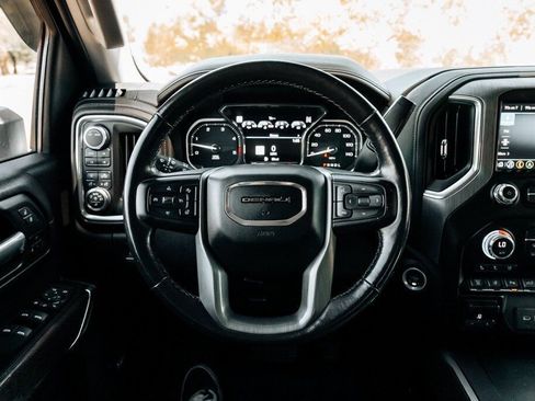 Used 2023 GMC Sierra 3500 Denali w/ Denali Ultimate Package AWD/4WD image 27