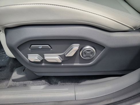 New 2025 Hyundai Santa Fe Calligraphy AWD/4WD image 11