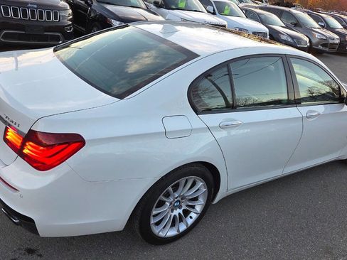 Used 2015 BMW 750i xDrive image 15