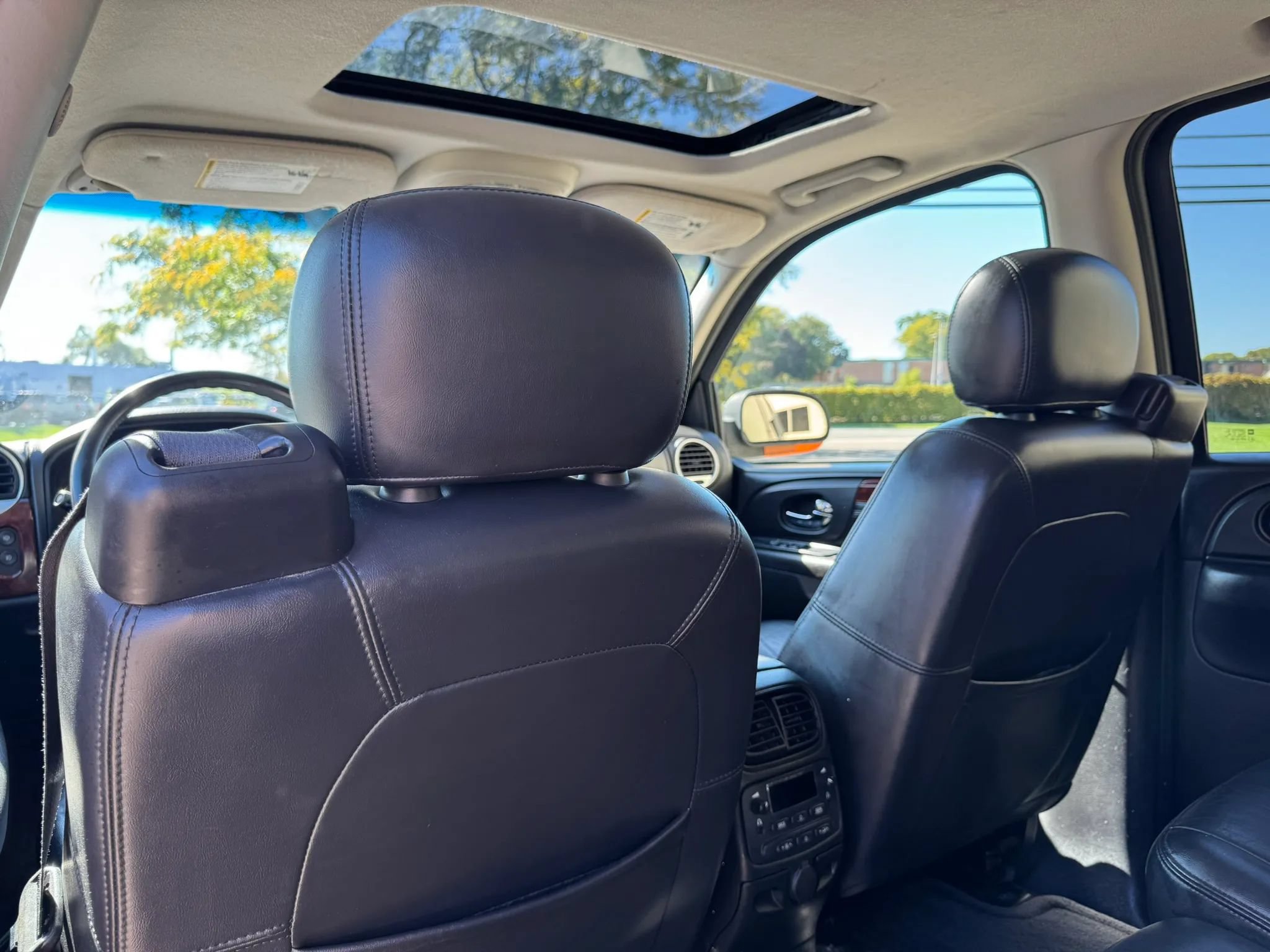 Used 2005 GMC Envoy SLT AWD/4WD image 35