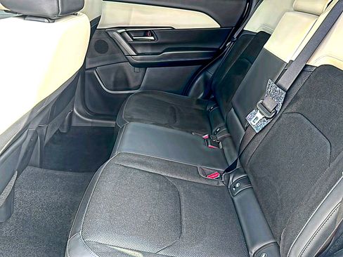 New 2026 MAZDA CX-5 Preferred AWD/4WD image 15