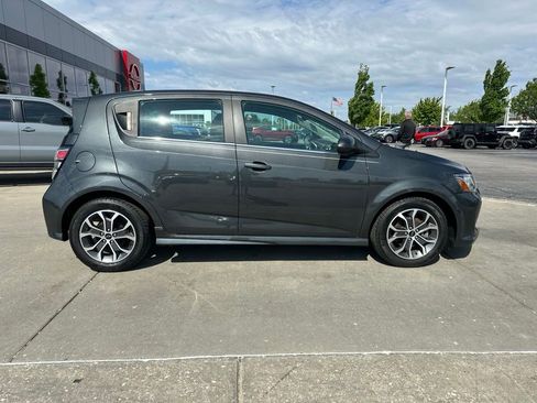 Used 2019 Chevrolet Sonic LT FWD image 10