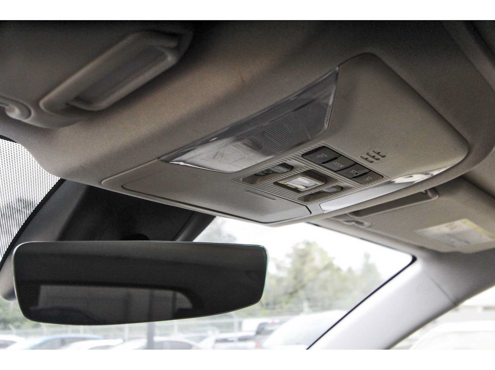 Used 2022 Toyota RAV4 XLE Premium FWD image 21