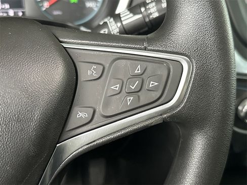 Used 2018 Chevrolet Equinox LT image 21