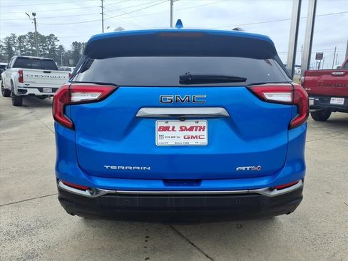 Used 2024 GMC Terrain AT4 w/ Infotainment Package II image 6