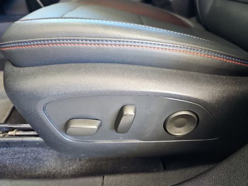Used 2024 Chevrolet Equinox EV RS FWD image 33